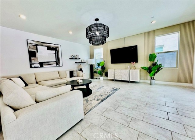 295 Autumn Way, Mission Viejo CA: https://media.crmls.org/medias/ee0a458f-6a84-400a-84ca-a16ccf8a961f.jpg