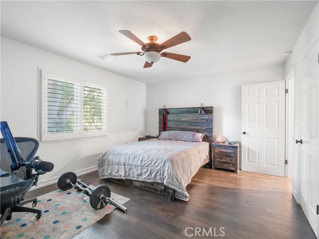 Detail Gallery Image 27 of 46 For 26675 Macmillan Ranch Rd, Canyon Country,  CA 91387 - 5 Beds | 4/1 Baths