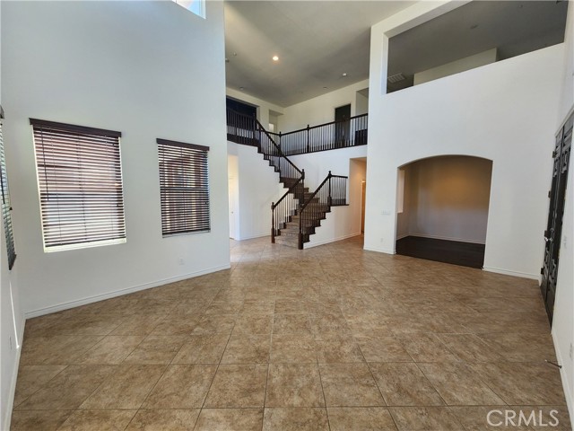 Image 4 of 24 For 9538 Kings Court