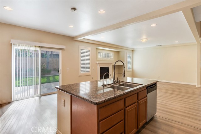 Detail Gallery Image 8 of 28 For 6056 Delaware Park Ct, Corona,  CA 92880 - 5 Beds | 3 Baths