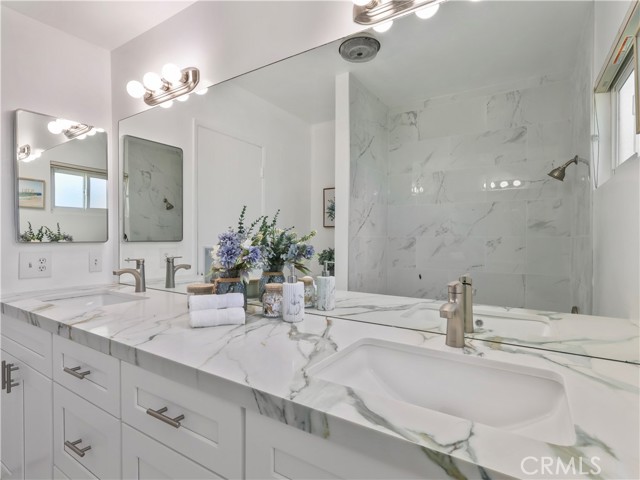 Detail Gallery Image 36 of 48 For 15354 Runnymede St, Van Nuys,  CA 91406 - 4 Beds | 2 Baths