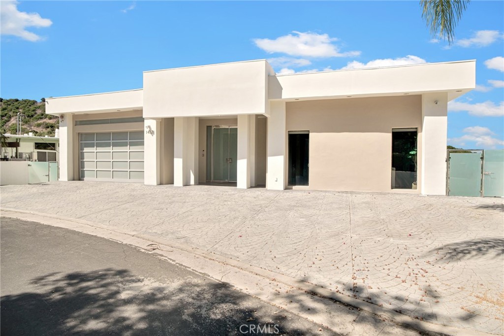 14721 Round Valley DriveSherman Oaks img 1
