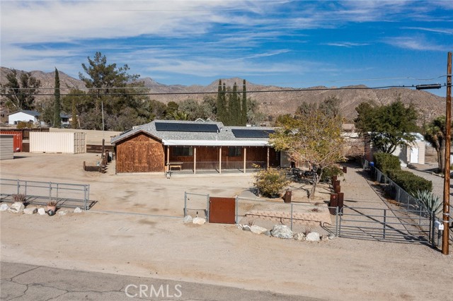 Detail Gallery Image 2 of 37 For 49624 Park Ave, Morongo Valley,  CA 92256 - 3 Beds | 2 Baths