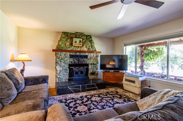 Detail Gallery Image 2 of 43 For 4771 Ganns Corral Rd, Mariposa,  CA 95338 - 3 Beds | 2 Baths