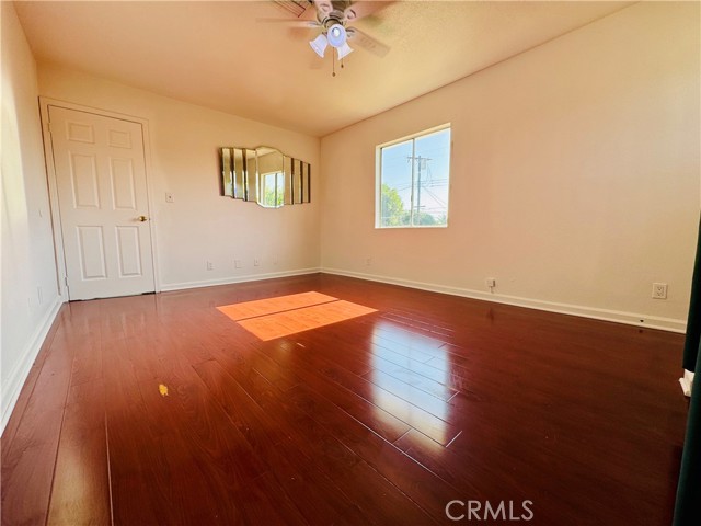 Detail Gallery Image 17 of 20 For 7019 Chimineas Ave, Reseda,  CA 91335 - 5 Beds | 4 Baths