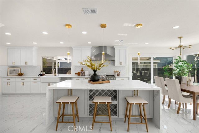 6191 Jacaranda Lane, Yorba Linda CA: https://media.crmls.org/medias/ee0e33ae-0ac1-4a9b-9001-f93d4a0cff78.jpg