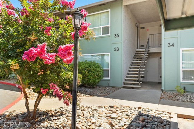 2 Fremont Street, Chico CA: https://media.crmls.org/medias/ee0e54f0-d595-4fec-a157-9d8f91fe1e5c.jpg