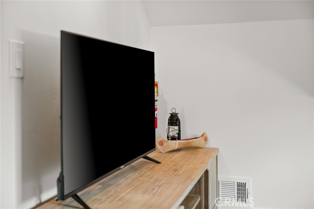 Detail Gallery Image 52 of 71 For 827 Penninsula, Big Bear Lake,  CA 92315 - 3 Beds | 2 Baths