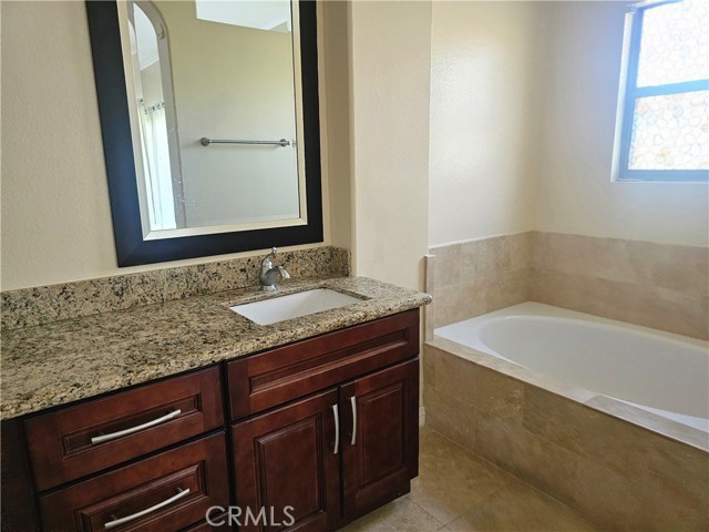 Detail Gallery Image 13 of 22 For 2074 Lake Shore, Chino Hills,  CA 91709 - 3 Beds | 2/1 Baths