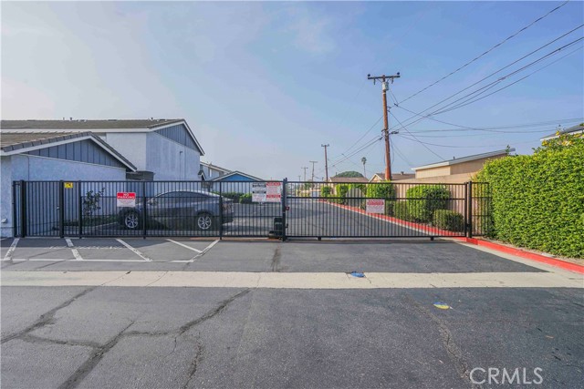 Detail Gallery Image 44 of 45 For 17721 Norwalk #11,  Artesia,  CA 90701 - 3 Beds | 2/1 Baths