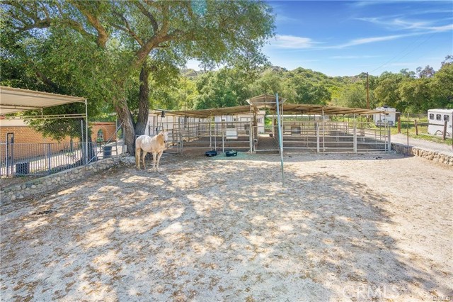 20361 Adkinson Lane, Trabuco Canyon CA: https://media.crmls.org/medias/ee108d74-f49f-4dc6-b40b-43b3c9ca22cc.jpg