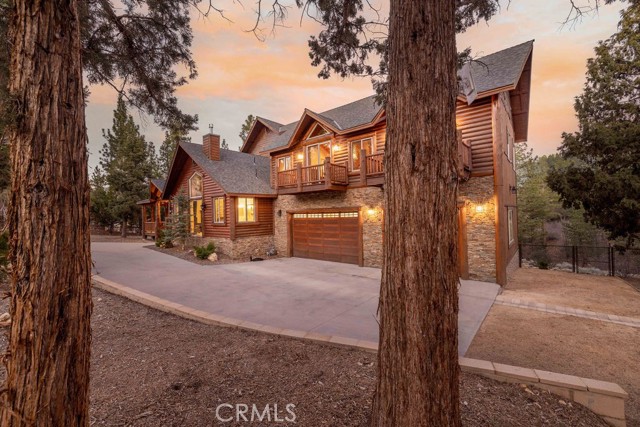 Detail Gallery Image 7 of 67 For 1046 Heritage, Big Bear City,  CA 92314 - 5 Beds | 4/1 Baths