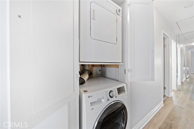 Detail Gallery Image 21 of 28 For 24 Seaside, Newport Beach,  CA 92663 - 2 Beds | 2 Baths