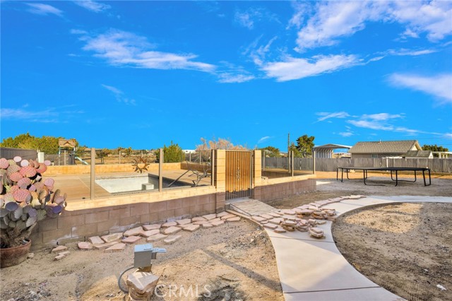 Detail Gallery Image 46 of 65 For 17412 Danbury Ave, Hesperia,  CA 92345 - 6 Beds | 3 Baths