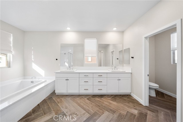 Detail Gallery Image 33 of 49 For 590 Catalonia, Lake Forest,  CA 92630 - 4 Beds | 4 Baths