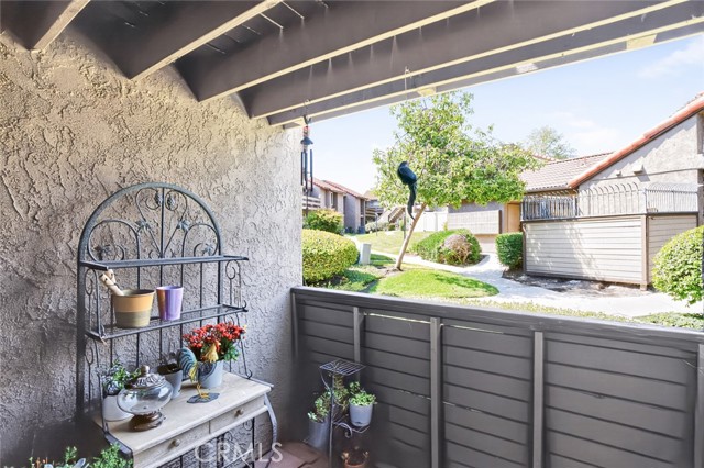 1535 Border Avenue, Corona CA: https://media.crmls.org/medias/ee12f70a-3387-48c7-9fdb-c9b17627a44c.jpg