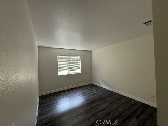 Detail Gallery Image 6 of 14 For 13902 Star Ruby Ave, Corona,  CA 92880 - 6 Beds | 4/1 Baths