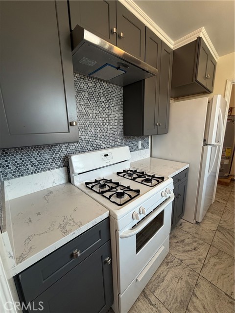 5913 Overhill Drive, Los Angeles CA: https://media.crmls.org/medias/ee141c9d-b7ee-4a7f-a324-70e3957eb5a1.jpg