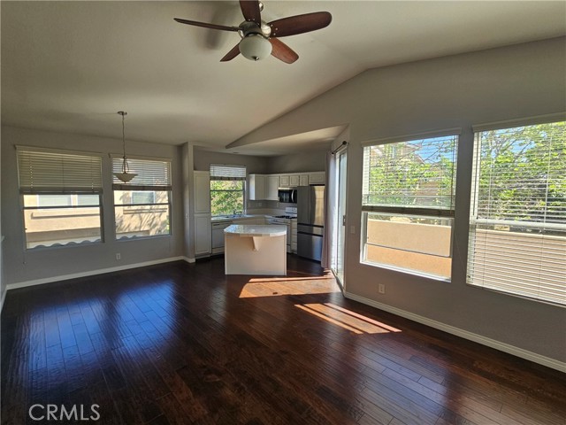 Detail Gallery Image 3 of 4 For 7756 E Portofino Ave, Anaheim Hills,  CA 92808 - 2 Beds | 1/1 Baths