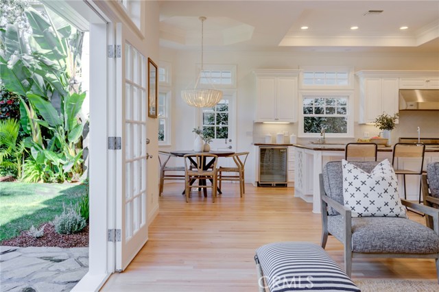 2905 Poinsettia Avenue, Manhattan Beach, California 90266, 5 Bedrooms Bedrooms, ,4 BathroomsBathrooms,Residential,Sold,Poinsettia,SB22039564