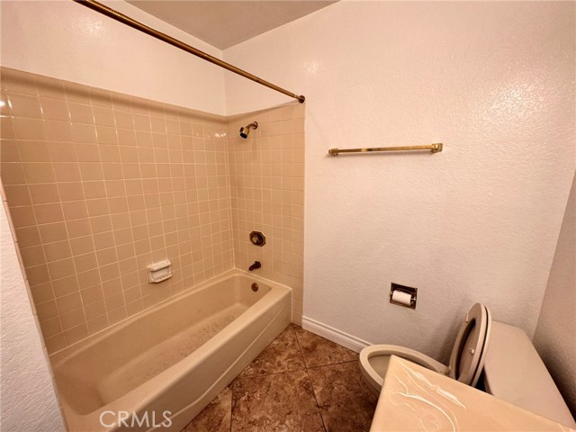 Detail Gallery Image 17 of 18 For 1192 Timbergate Ln #19,  Brea,  CA 92821 - 2 Beds | 2 Baths