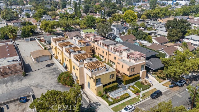 Detail Gallery Image 40 of 44 For 53 N Oak Ave #6,  Pasadena,  CA 91107 - 3 Beds | 3 Baths