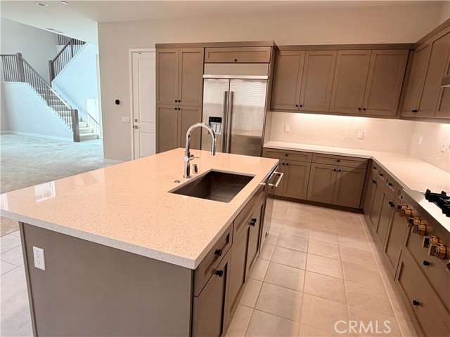 Detail Gallery Image 5 of 25 For 280 Brackens, Lake Forest,  CA 92630 - 4 Beds | 4 Baths