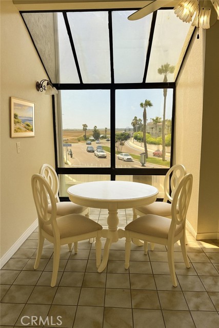 Detail Gallery Image 4 of 17 For 4441 Los Patos Ave, Huntington Beach,  CA 92649 - 3 Beds | 3/2 Baths