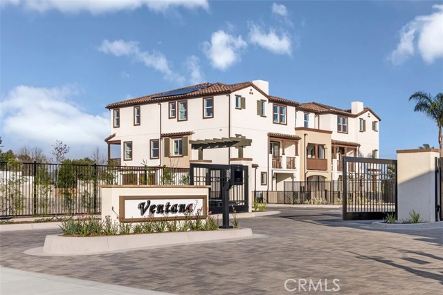 Detail Gallery Image 5 of 5 For 6648 via Vista, Pico Rivera,  CA 90660 - 3 Beds | 3/1 Baths