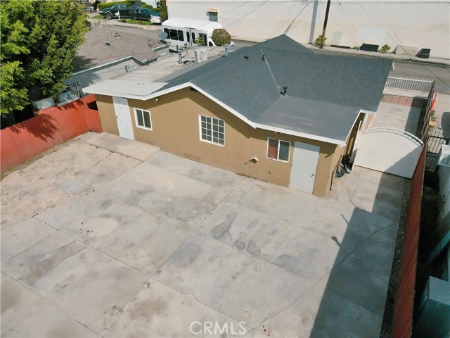 806 W Spruce