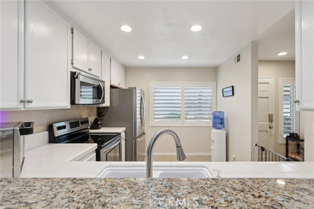Detail Gallery Image 20 of 47 For 944 Lupine Hills, Vista,  CA 92081 - 2 Beds | 1 Baths