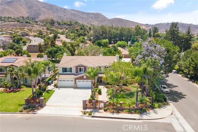 2394 Old Heritage Road, Riverside CA: https://media.crmls.org/medias/ee189be5-228b-4224-9598-bf54ba71afdb.jpg