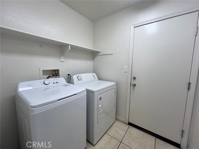 Detail Gallery Image 8 of 21 For 1770 Karley Way, Riverside,  CA 92501 - 3 Beds | 2/1 Baths