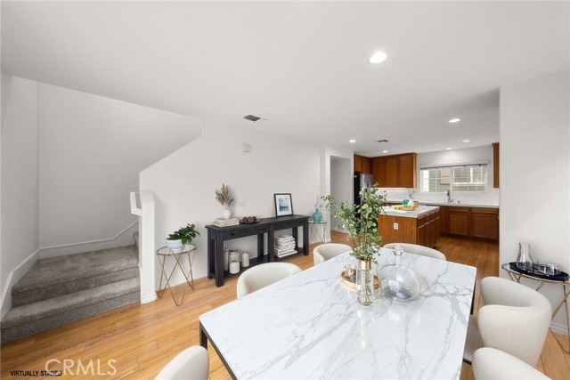 406 N Placer Privado, Ontario CA: https://media.crmls.org/medias/ee196355-3dd3-43da-886d-dd9e97e8c9f8.jpg