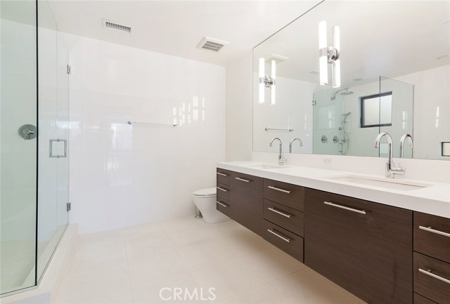 122 Manhattan Avenue, Hermosa Beach, California 90254, 3 Bedrooms Bedrooms, ,1 BathroomBathrooms,Residential,Sold,Manhattan,SB18007639