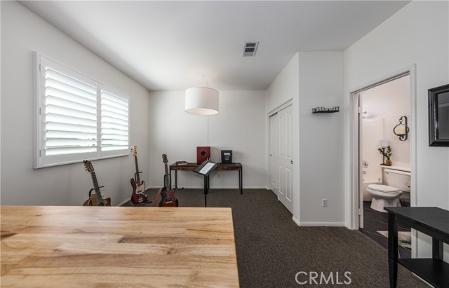 1899 Fitzgerald Avenue, San Jacinto CA: https://media.crmls.org/medias/ee1b05f9-f693-4720-be4d-5d1822bb8812.jpg