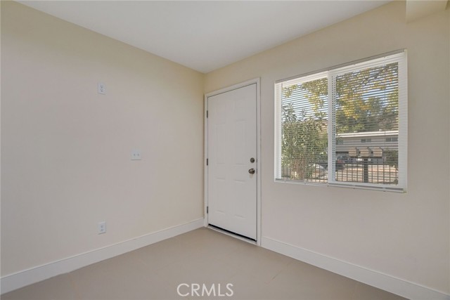 Detail Gallery Image 3 of 18 For 3958 Cedar St, Riverside,  CA 92501 - 2 Beds | 1 Baths