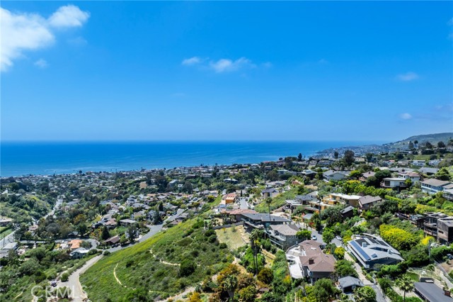 Detail Gallery Image 23 of 28 For 1095 Flamingo Rd, Laguna Beach,  CA 92651 - 4 Beds | 2/1 Baths