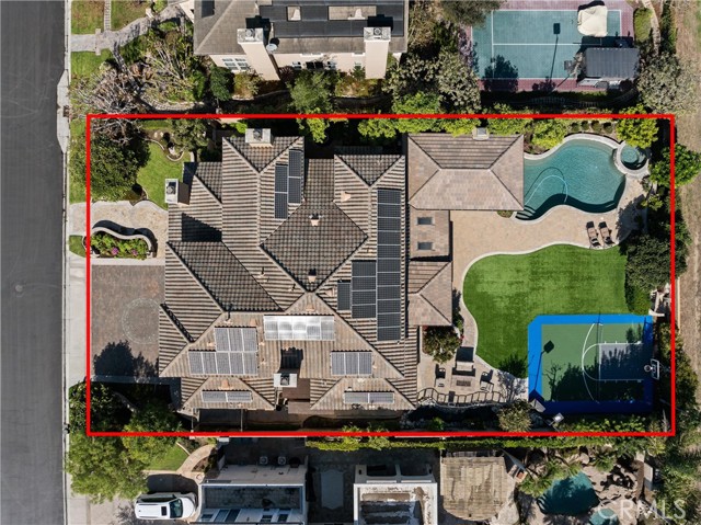 18912 Rockinghorse Lane, Huntington Beach CA: https://media.crmls.org/medias/ee1e4ffe-4f40-4c01-9d52-538551c61956.jpg