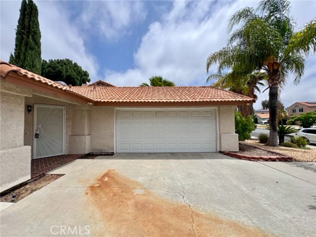 39761 Rustic Glen Drive, Temecula CA: https://media.crmls.org/medias/ee1fb6f8-5014-4626-8a93-45d183b8dc7c.jpg