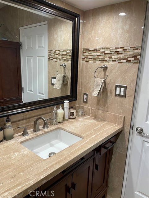 10016 Sophia Avenue, North Hills CA: https://media.crmls.org/medias/ee1fddb6-e691-4605-9441-1852ce8b669b.jpg