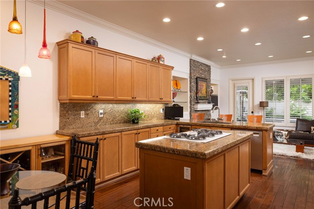 Detail Gallery Image 11 of 41 For 1415 Sea Ridge Drive, Newport Beach,  CA 92660 - 3 Beds | 2/1 Baths