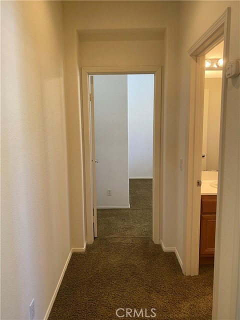 5505 Sunset Ridge Drive, Jurupa Valley CA: https://media.crmls.org/medias/ee2126c7-4422-49aa-93ab-01d5018863ed.jpg