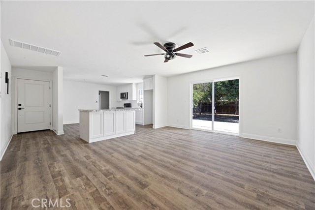 Detail Gallery Image 9 of 38 For 2521 Pacheco Rd, Bakersfield,  CA 93307 - 4 Beds | 2 Baths