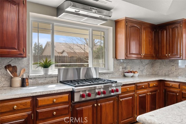 Detail Gallery Image 19 of 68 For 115 Brookvine Cir, Chico,  CA 95973 - 4 Beds | 3 Baths