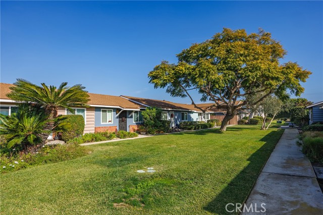 Detail Gallery Image 34 of 35 For 10220 Holburn, Huntington Beach,  CA 92646 - 1 Beds | 1 Baths