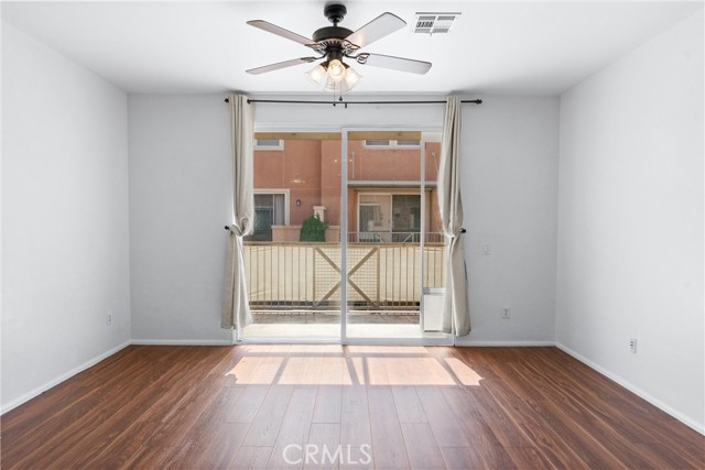 500 N Willowbrook Avenue, Compton CA: https://media.crmls.org/medias/ee218553-fe32-4d4a-bab6-e75042fd97d2.jpg