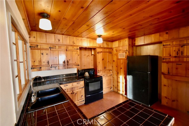 Detail Gallery Image 15 of 43 For 716 Annie St, Yreka,  CA 96097 - 3 Beds | 2 Baths