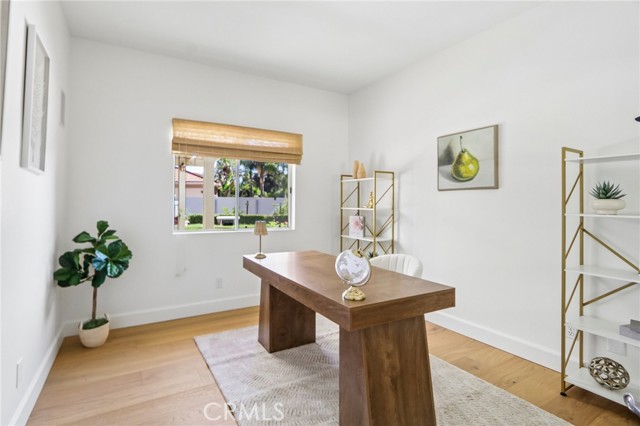 22501 Marilla Street photo 25