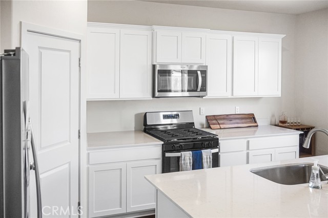 Detail Gallery Image 3 of 17 For 4119 Anise Ct, Merced,  CA 95348 - 3 Beds | 2/1 Baths